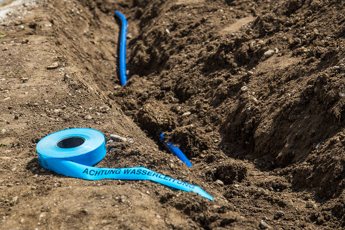 Gartenwasser, Gartenbewässerung, Bewässerung im Garten, Rasenbewässerung, Rasenberegnung